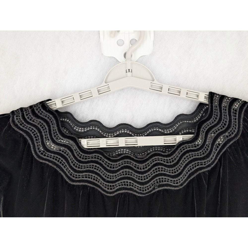 Rafaella Black Velvety Velour Lace Neckline Bell Sleeve Women's Swing Top Size L - Picture 3 of 7